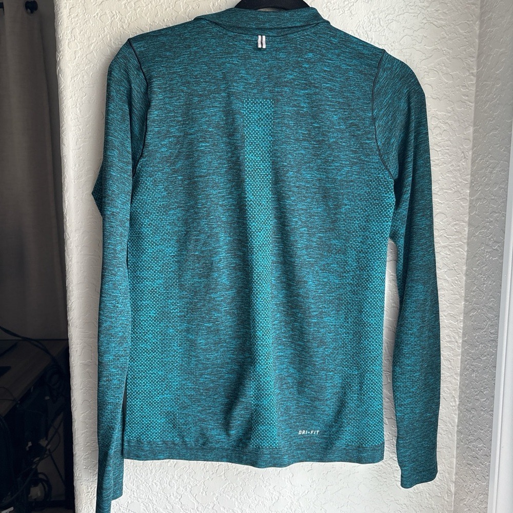 Women's Nike Long Sleeve Element Dri Fit Quarter Zip Thumbholes Teal Shirt M - Picture 3 of 6